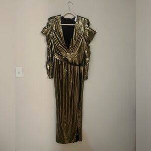 Long-Sleeve Gold Metallic Maxi Dress with Slit - Dreavness